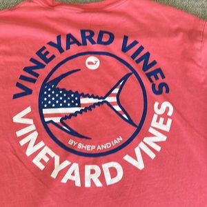 Vineyard Vines men’s tshirt size medium